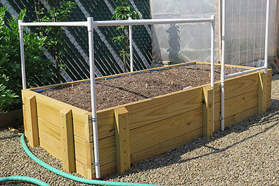 Self Watering Raised Bed Design How To, How To Make A Self Watering Garden Bed